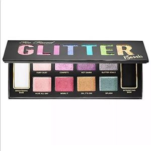 Too faced Glitter Bomb eyeshadow palette 👀